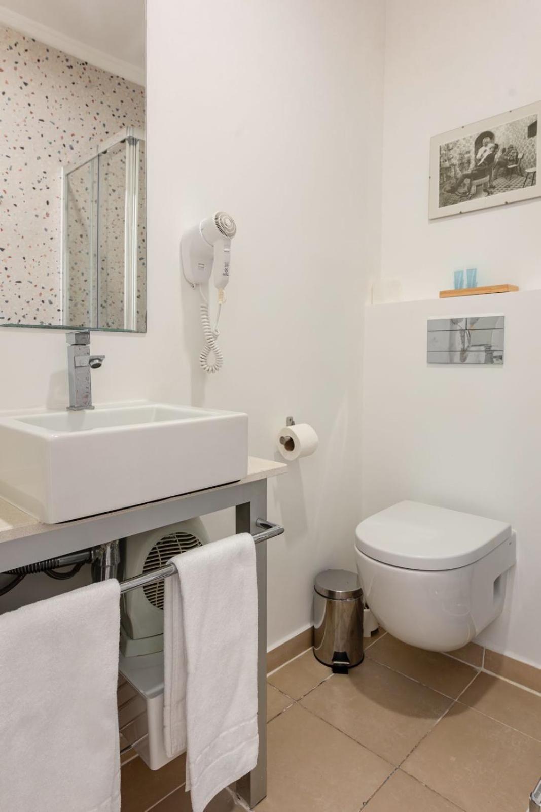Casa Com Graca - Fully Equiped Studio In The Historical Center Лісабон Екстер'єр фото